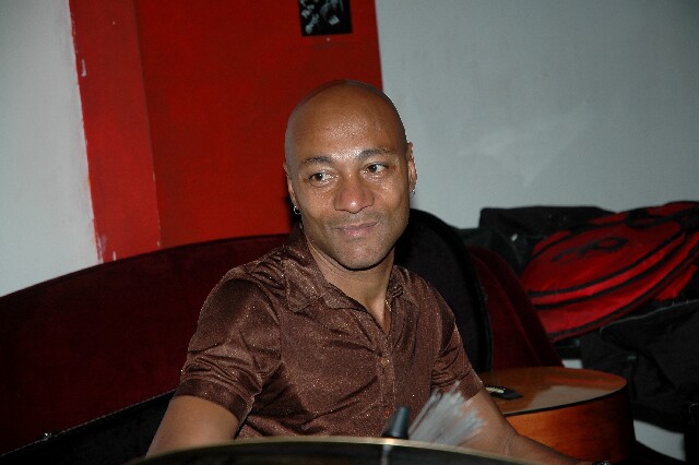 min 2006 12 05 latino 070